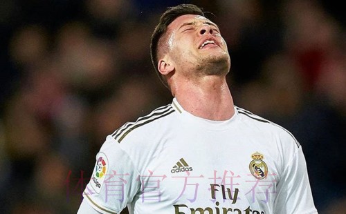 阿斯报：约维奇将留队 这是证明自己的最后机会